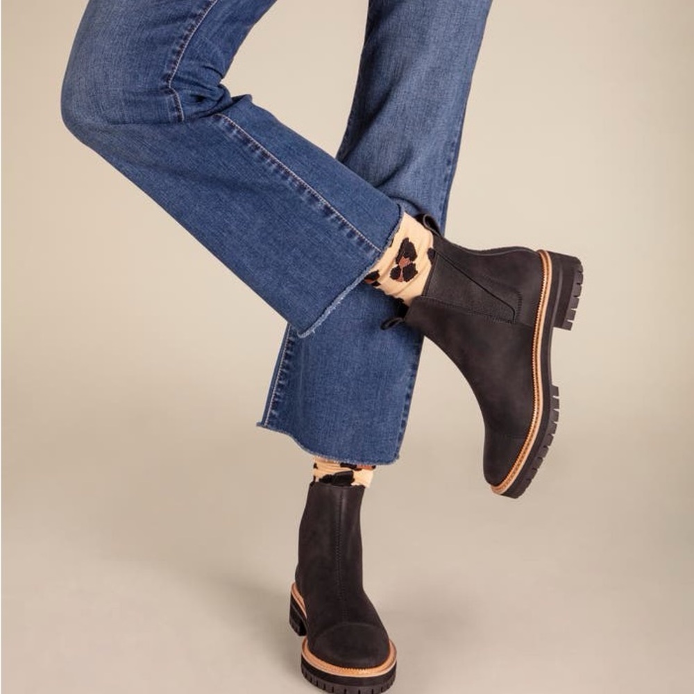 Toms Black Ankle Boots with Brown Sole